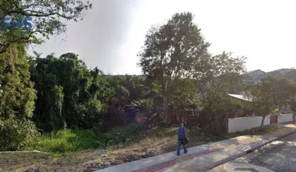 Terreno na Ponta Aguda