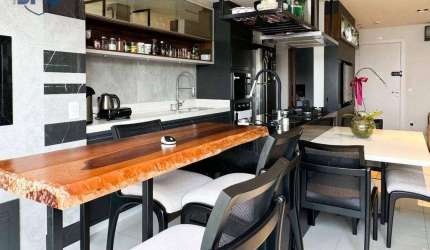 Charmoso apartamento em andar alto no Bairro Itoupava Seca