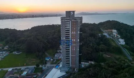 Apartamento com 3 dormitórios à venda, 122 m² por R$ 2.300.000,00 - Centro - Penha/SC
