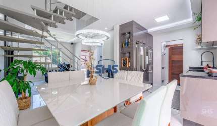 Casa com 3 dormitórios, final de rua, à venda, 139 m² por R$ 800.000 - Ponta Aguda - Blumenau/SC