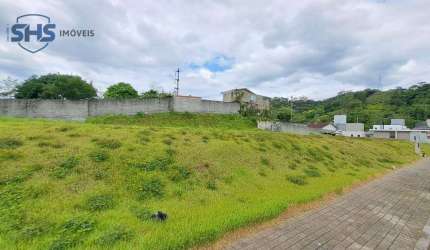 Terreno a venda no condomínio residencial de alto padrão.