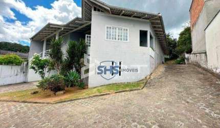 Casa com 5 dormitórios para alugar, 246 m² por R$ 9.300,00/mês - Garcia - Blumenau/SC