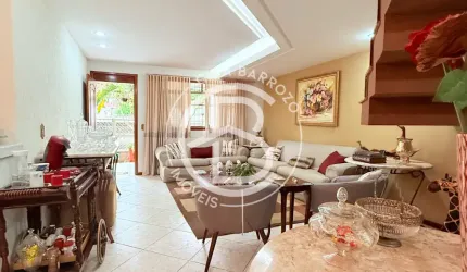 Casa Duplex à venda de 4 quartos na Mata da Praia - Vitória/ES