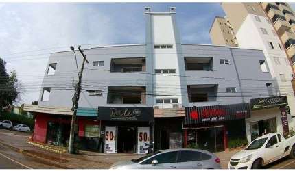 Apartamento contendo três dormitórios sendo duas suítes para locação.