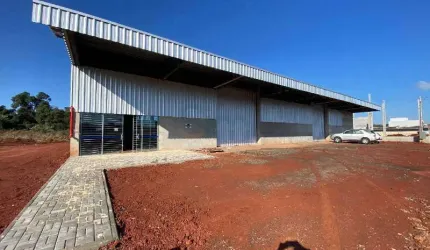 Barracão amplo com excelente estrutura para o seu negócio!