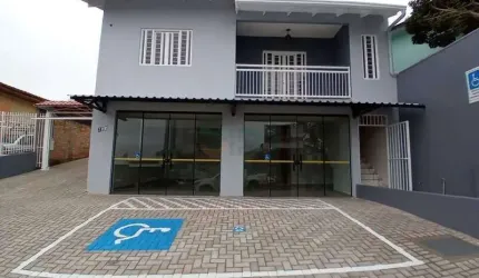 Sala térrea de frente