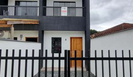 Destaque: Geminado de ponta e super espaço de terreno!