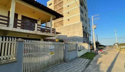 Casa com 3 dormitórios à venda, 267 m² por R$ 1.700.000 - Gravatá - Navegantes/SC
