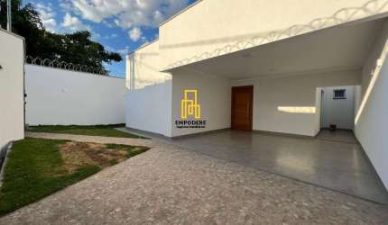 Casa para Venda em Uberlândia, Cidade Jardim, 3 dormitórios, 3 suítes, 1 banheiro, 2 vagas