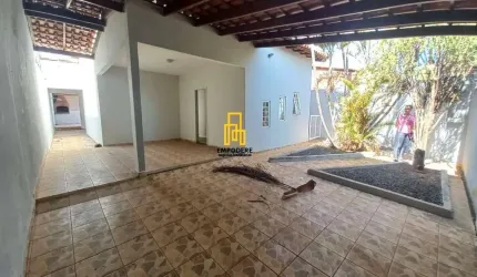 Casa para Venda em Uberlândia, Jardim Botânico, 3 dormitórios, 1 suíte, 2 banheiros, 3 vagas