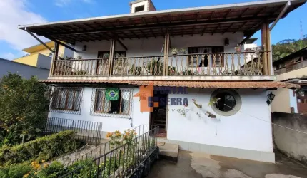 Casa com 3 quartos à venda, 166 m² por R$ 720.000 - Vila Muqui - Teresópolis/RJ