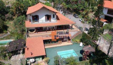 Casa com 4 quartos à venda, 263 m² por R$ 1.300.000 - Bom Retiro - Teresópolis/RJ