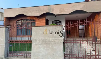 Casa com 4 dormitórios à venda, 190 m² por R$ 880.000,00 - Brasil - Itu/SP