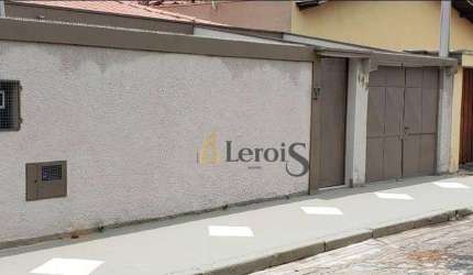 Casa com 4 dormitórios, 180 m² - venda por R$ 900.000,00 ou aluguel por R$ 4.100,00/mês - Vila Padre Bento - Itu/SP