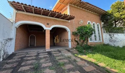 Casa com 4 dormitórios à venda, 366 m² por R$ 700.000 - Brasil - Itu/SP