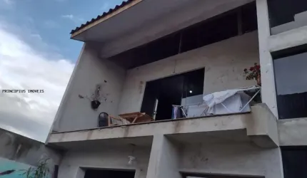 Sobrado para Venda em Pinhais, EMILIANO PERNETA, 5 dormitórios, 1 suíte, 3 banheiros, 1 vaga