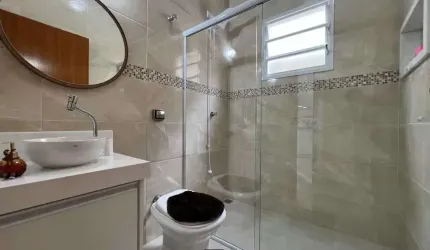 Residência de Luxo na Flórida: Casa de 5 Quartos e 5 Suítes à Venda em Praia Grande-SP