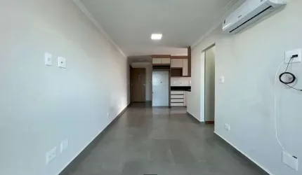 Apartamento à venda em Praia Grande-SP, bairro Real: 1 quarto, 1 sala, 1 banheiro, 1 vaga de garagem, 54,00 m².