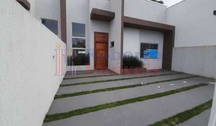 LINDA CASA GEMINADA 100 M² - ALTO PADRÃO DE CONSTRUÇÃO COM PISCINA