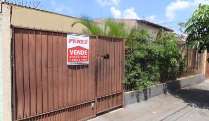 Casa com 3 quartos à venda na Walter Zamarian, --, Boa Vista, Londrina por R$ 350.000