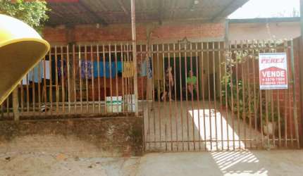 Casa com 2 quartos à venda na Octávio Clivati, --, Jardim das Palmeiras, Londrina por R$ 330.000