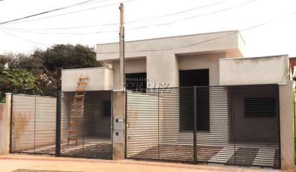 Casa com 3 quartos à venda na Perobal, --, Leonor, Londrina por R$ 360.000