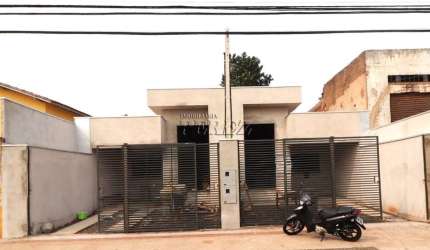 Casa com 3 quartos à venda na das Castanheiras, --, Leonor, Londrina por R$ 360.000