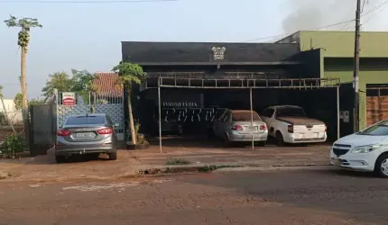 Casa com 3 quartos à venda na Avenida José Ventura Pinto, --, Califórnia, Londrina por R$ 680.000
