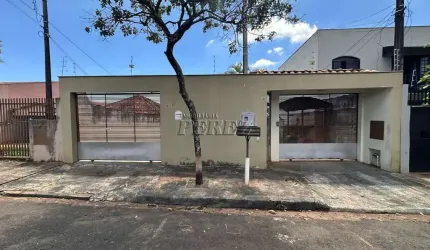 Casa com 3 quartos à venda na Marfim, --, Leonor, Londrina por R$ 380.000