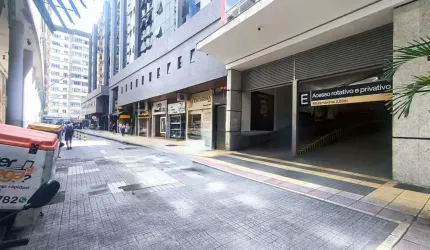 Garagem à venda no bairro Centro, em Juiz de Fora - MG