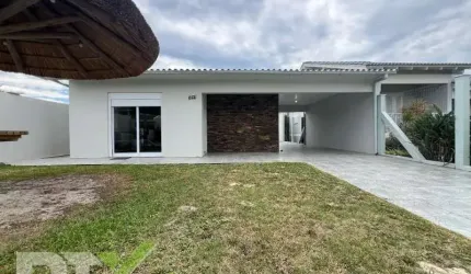 Casa de 03 Dormitórios em Tramandaí
