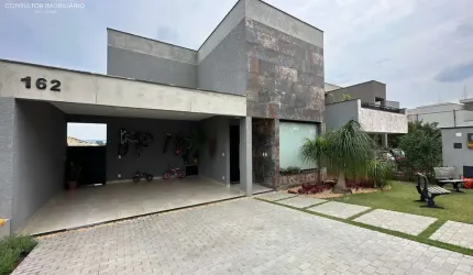 BELÍSSIMO SOBRADO dentro do Condomínio Portal Horizonte