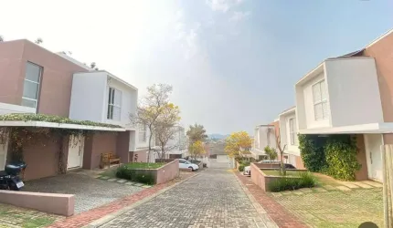 Village com 3 dormitórios à venda, 127 m² por R$ 1.200.000,00 - Jardim Paulista - Atibaia/SP