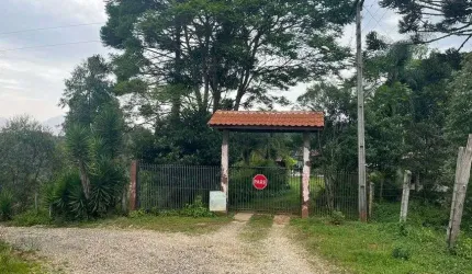 Chácara para venda possui 37000 metros quadrados