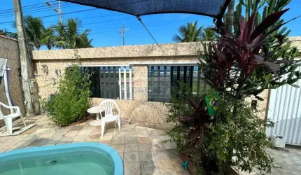 Casa a venda com 330 m², 2 suítes, 2 garagens, piscina, bairro Solemar