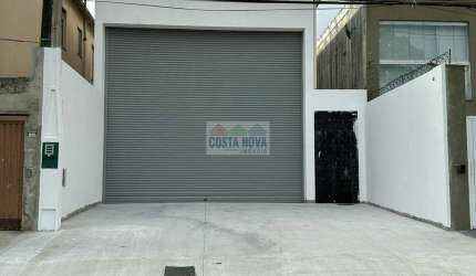 Galpão comercial para locação, no bairro da Ponta da Praia.