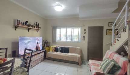 Sobrado de condomínio com  2 quartos sendo os 2 suítes, 1 vaga, bairro Aviação, Praia Grande