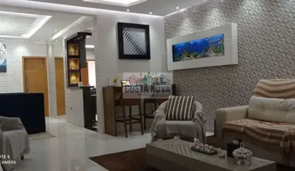 Casa térrea sobreposta 250m², 3 dormitórios (3 suítes), 6 banheiros, 2 vagas na Ponta da Praia