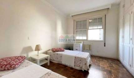 Apartamento com 4 quartos, sendo 1 suíte, 3 banheiros, 1 vaga, 1 apartamento por andar