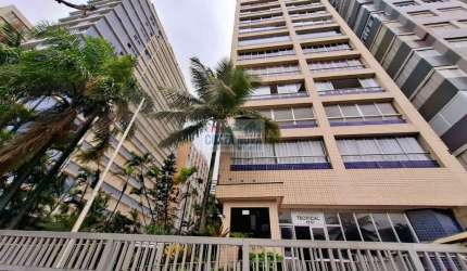 Apartamento com 3 dormitórios, 1 suíte, elevador privativo e Vista Mar - no Itararé / São Vicente