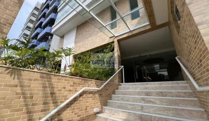 Apartamento 2 suítes, 1 banheiro, 1 vaga no bairro Canto do Forte.
