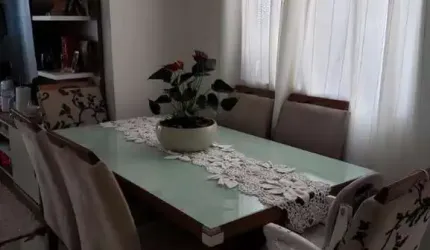 Excelente oportunidade: Casa em condomínio à venda em Cotia-SP, Jardim Petrópolis! 2 quartos, 2 salas, 2 banheiros, 2 vagas, 72m².