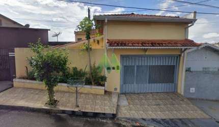 Casa 3 Dormitorios a venda regiao central Botucatu/SP