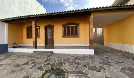 Oportunidade Imperdível: Casa para Locação Anual no Melhor Ponto da Cidade