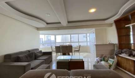 Locação Anual – Apartamento de Frente para o Mar com Vista Incrível!