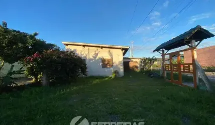 Aluguel de Casa Mobiliada - 4 Dormitórios no Bairro Indianópolis