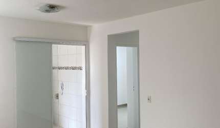 Vende se apartamento térreo no Total Ville