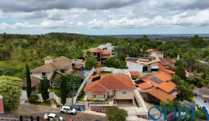 Casa Desocupada com habite-se Condomínio Ville de Montagne - Jardim Botânico