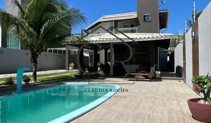 Maravilhosa casa com 3 suítes em Vilas do Atlântico! Condomínio fechado!