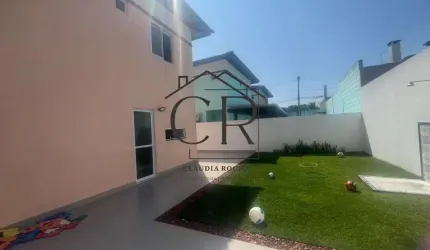 Linda casa com 4 suítes em Abrantes!